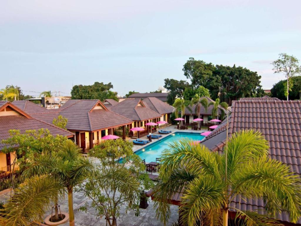 Rose Bay Resort Pattaya Dış mekan fotoğraf