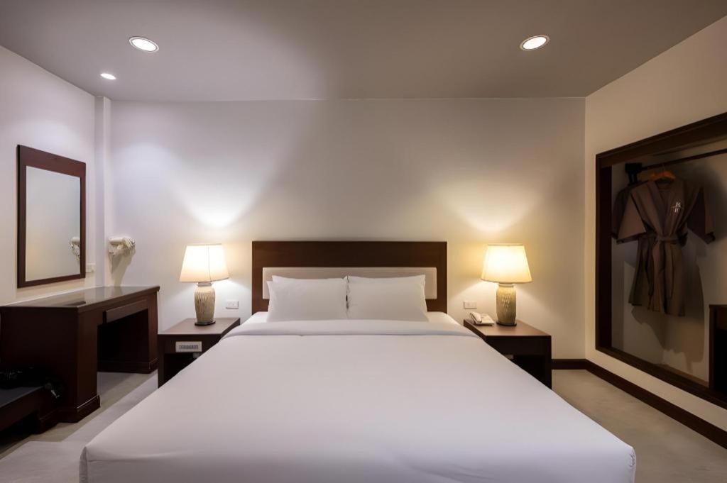 Rose Bay Resort Pattaya Dış mekan fotoğraf
