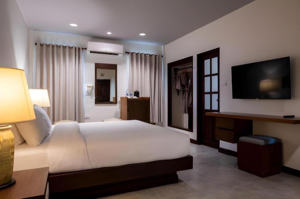 Rose Bay Resort Pattaya Dış mekan fotoğraf